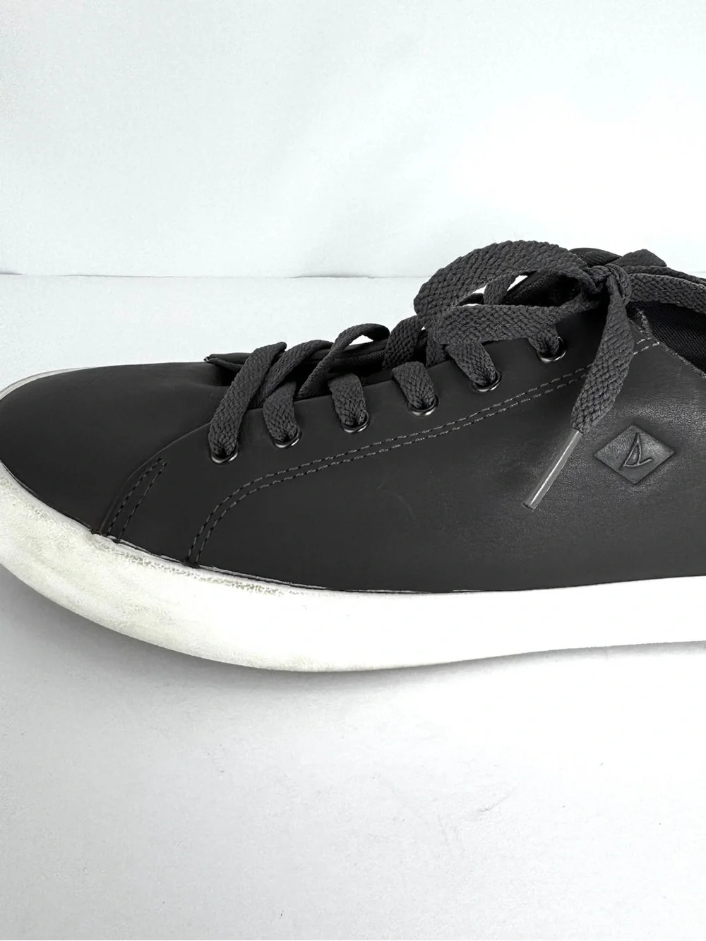 Sperry Men's Black Low-Top Lace-Up Sneakers with White Sole